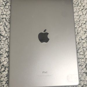 IPad 5 Gen 128G no damage
